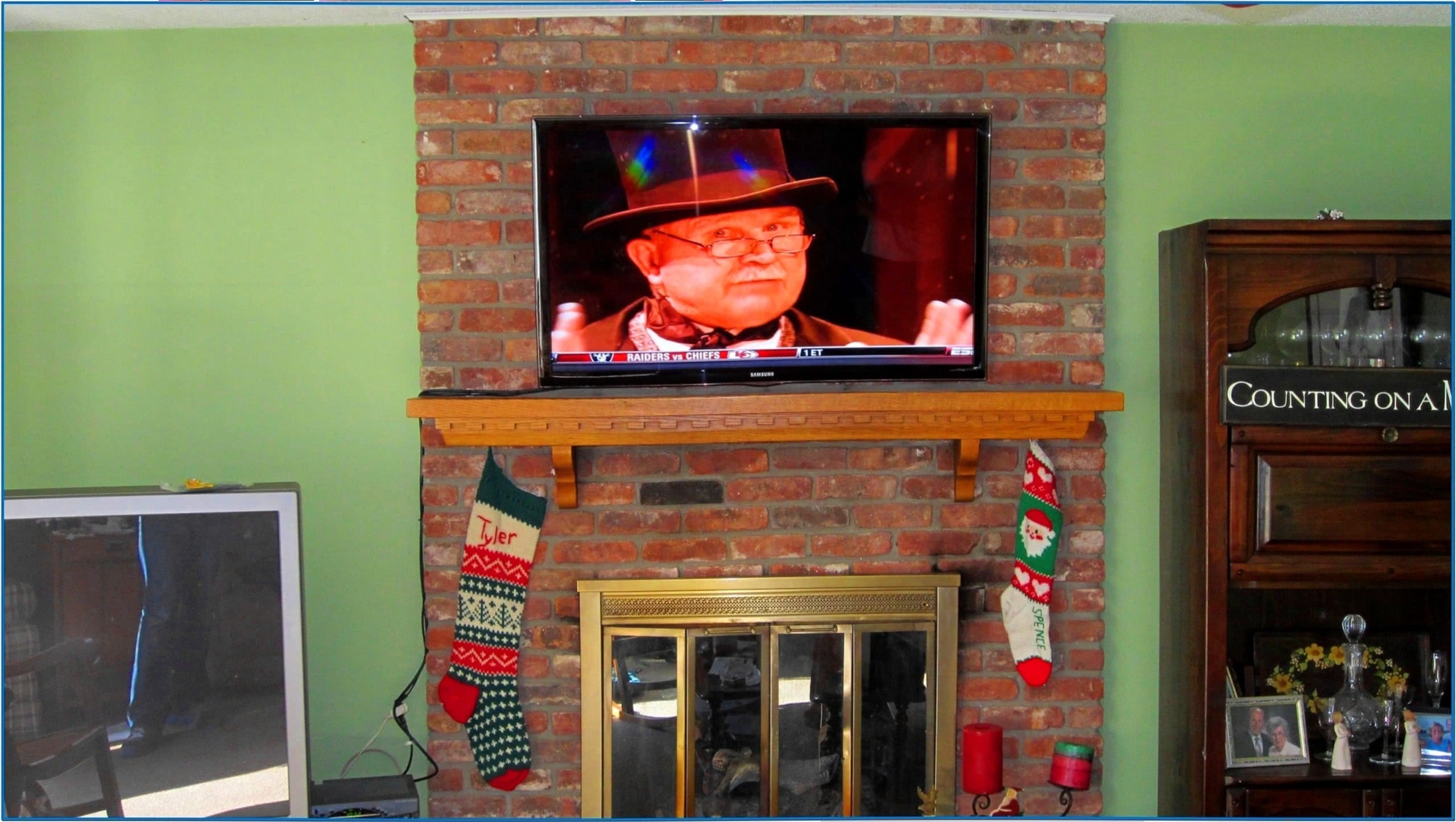 Samsung Led TV Fireplace Screensaver